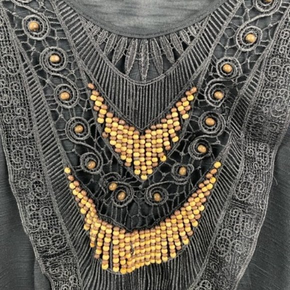 FLATS AND HEELS Womens L Black Boho Wood Bead Applique Flowy Semi Sheer Top - Picture 3 of 9